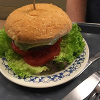 Classic cheese burger at VegaVerso in Leuven