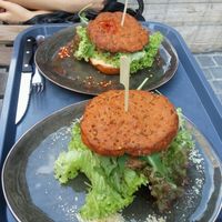 gluten-free vegan burger at VegaVerso in Leuven