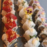 Piquismoke on the left and eby fry on the right. I don't remember for th middle at Bloom Sushi Marais in Paris