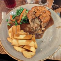 Mushroom & Ale pie. Tasty and piping hot with crispy, freshly cooked chips. Veg and little tired at Kings Head Hotel in North Yorkshire