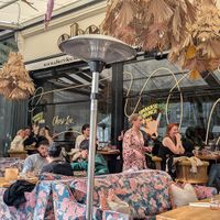Outdoor seating at cheri-lee in Gothenburg
