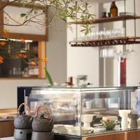 The space is elegantly and comfortably furnished. 室内空间装饰舒适精致。  at Yunting - 昀庭中餐厅 in Beijing