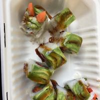 Mother of dragons for $7 😍 was delicious ! at Sushi Love in Portland