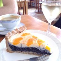 poppyseed and mandarine cake at Black Veg in Bonn