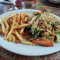 Stir-fry rice served with chips at El Avion in Manuel Antonio