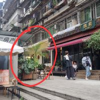 Location of restaurant off main road at Songxiang Back Tea & Vegan (松香后) in Chengdu