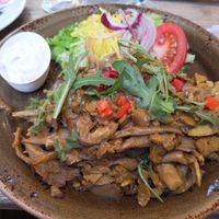 pita schotel, oesterzwam en seitan at Mykene in Leuven