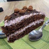 Vegan cake at 'O Grin in Naples