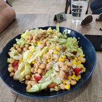 Big Mixed salat bowl at 'O Grin in Naples