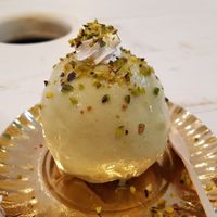 Cake with pistachio at 'O Grin in Naples