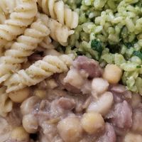 Choose three items for a plate, 5 Euros, very filling, flavorful at 'O Grin in Naples