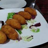Croquetas de shi-take at Shangri-La in Ourense