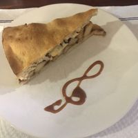 Apple and cinnamon pie at Shangri-La in Ourense