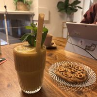 Golden hour smoothie  at SPOT. Nijmegen in Nijmegen
