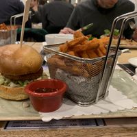 Beyond-Meat-Burger und Süßkartoffelburger   at Cafe Central in Flensburg