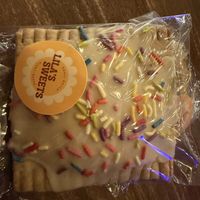Pop tartts  at Vizzi - Pop up in Long Beach