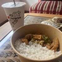 Chopsui with Tofu, Grapefruit Tea  at Tofu Chang  in Santiago