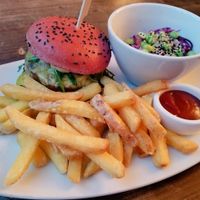 Red burger at Elle n' Belle in Zurich