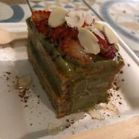 Cake with avocado cream and strawberries  at Micro in Cisternino