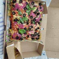 Vegan weg pizza and chip at Lord High Admiral in Plymouth