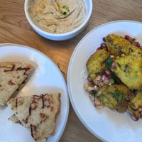 Houmous (with GF pita bread) at CERU Farringdon in London