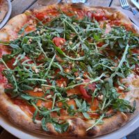 Pizza met vegan mozzarella at Renato's Pizza De Pijp in Amsterdam