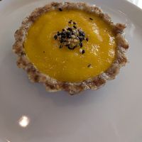 Tarte à la mangue (change de fruit selon la saison) at KO VEGAN CAFE in Nagoya