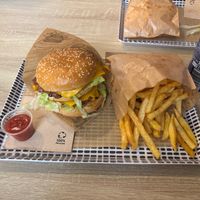 The Double N'Cheeseburger with fries at Furahaa in Lyon
