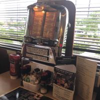 Juke box  at Silver Diner in Waldorf