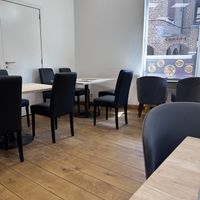 4 tables seatingg  at Anhad Foods in Sint-truiden
