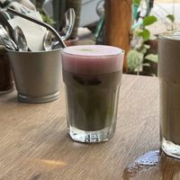 Strawberry matcha w oat mylk   at Granita in 