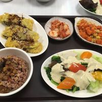 Menu set at Taiwan Sù 食在地台灣素食堂 in Taipei