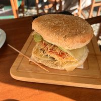 Hamburguesa vegana   at Tipo Bar in Porto