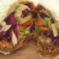 ¡De milanesa! 🌯🫶🏻 at Super&Deli Minisuper Vegano in Mexico City