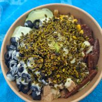 Viel Auswahl at Ohana Poke in Intra