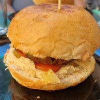 Burger at Vegan Art in Naples