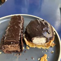 Fantastic desserts  at Vegan Art in Naples