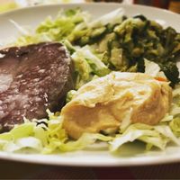 Seitan, Zucchini salad, hummus at Vegan Art in Naples