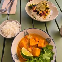 Curry with vegetables and tofu at Kind Kitchen in Barcelona