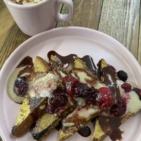 pan francés // café espumoso  at Verde Vegan in Acapulco