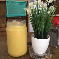 Mangazo (Jugo de mango, coco y jengibre) at Verde Vegan in Acapulco