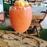 kombucha de mango y pimienta cayena  at Verde Vegan in Acapulco