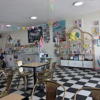 Indoor and outdoor seatingg  at Mrs. Sprinkles Ice Cream Parlor in Albuquerque