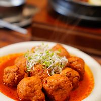 Horseshoe balls  at SongXiangHou Tea & Vegan (松香后) in Chengdu