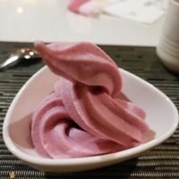Recommend raspberry yogurt at GuǒRán Huì 果然匯 - fruitfulfood in Taipei