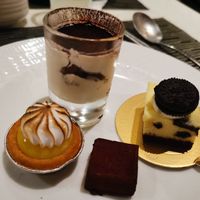 Desserts at GuǒRán Huì 果然匯 - fruitfulfood in Taipei