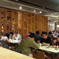 lunch crowd at GuǒRán Huì 果然匯 - fruitfulfood in Taipei