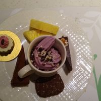 Desserts at GuǒRán Huì 果然匯 - fruitfulfood in Taipei