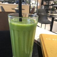 Grüner Smoothie  at Café langersehnt in Bergisch Gladbach