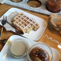 Baked apple and waffel at I Am Love in Bochum